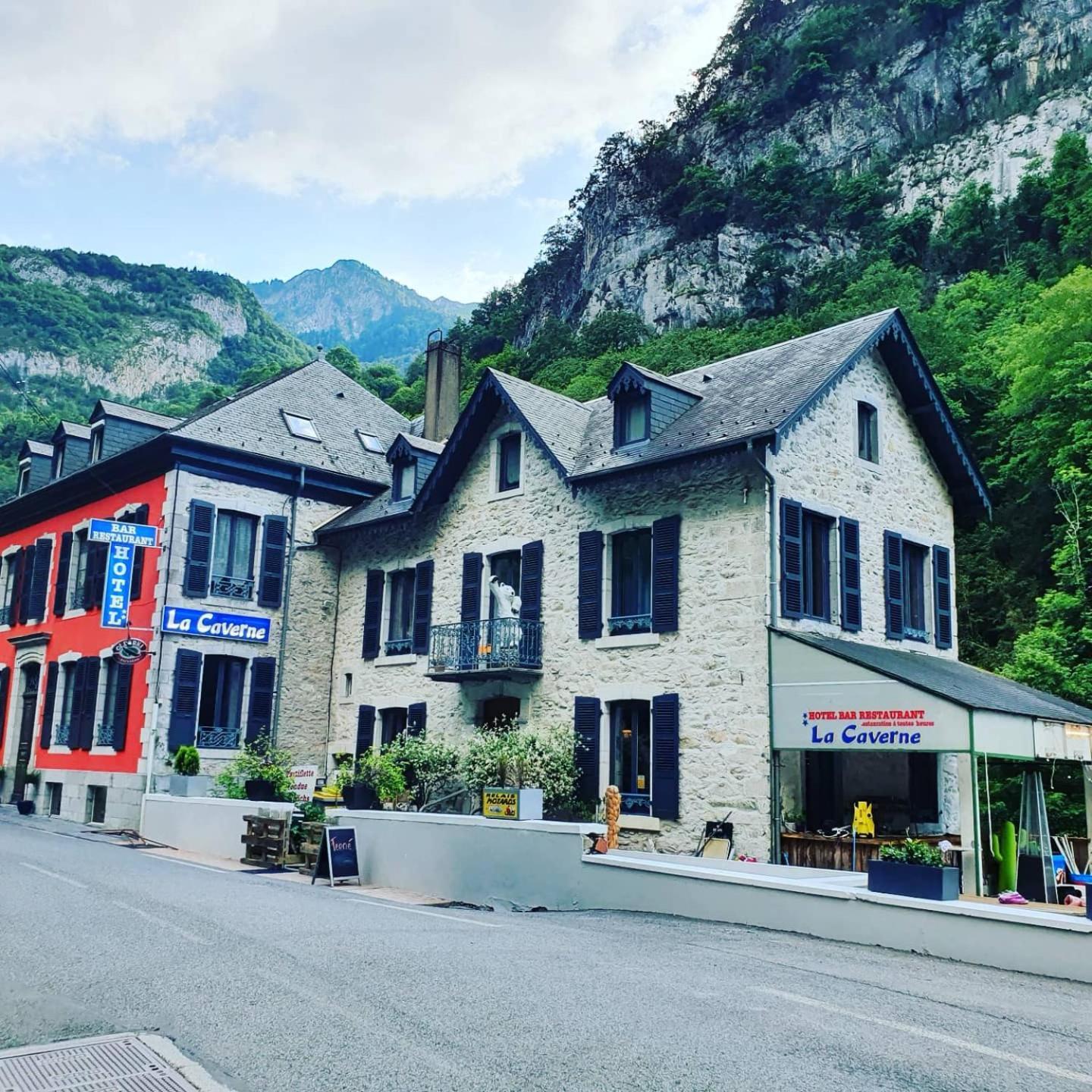 Auberge La Caverne Laruns Exterior foto